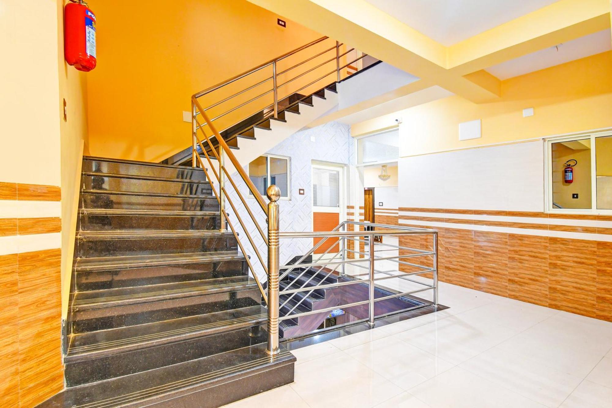 Hotel O Maa Bhubaneswari Hotel Экстерьер фото